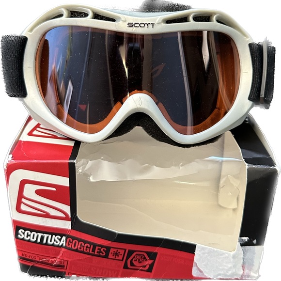 Scott’s Junior Stinger Goggles - Picture 2 of 3